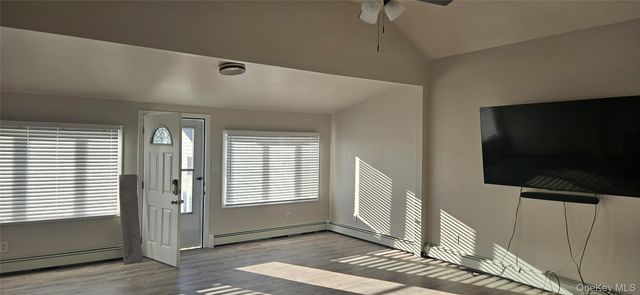 28 California Street, Long Beach, NY 11561