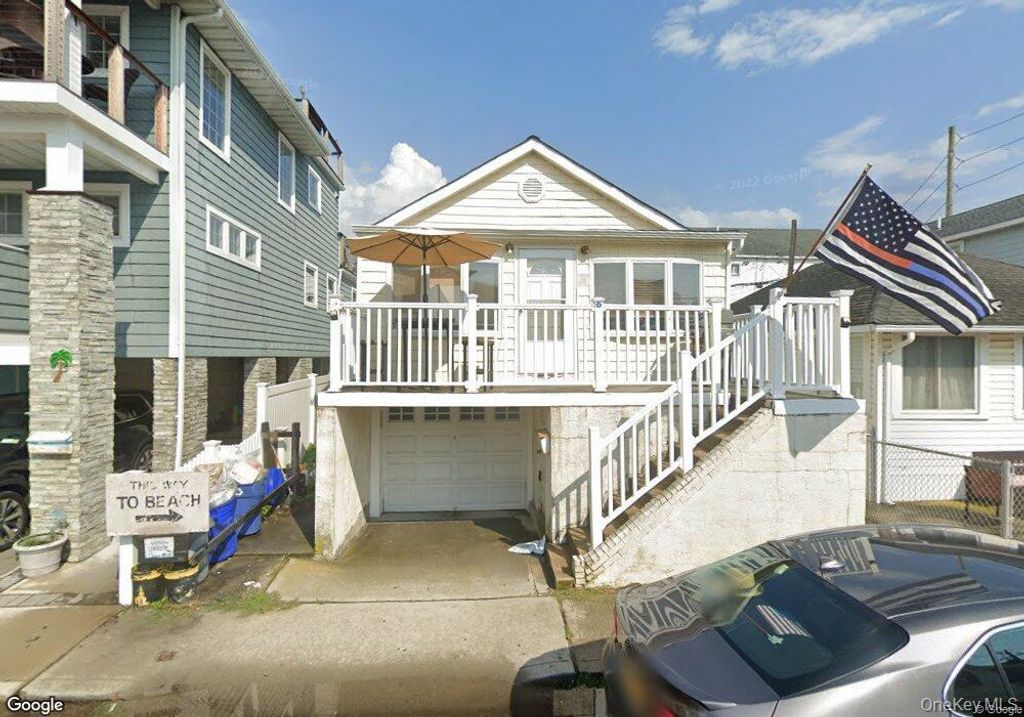28 California Street, Long Beach, NY 11561