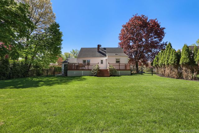 21 Arlene Court, Pearl River, NY 10965