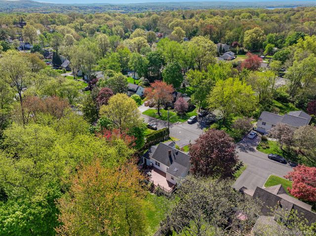 21 Arlene Court, Pearl River, NY 10965