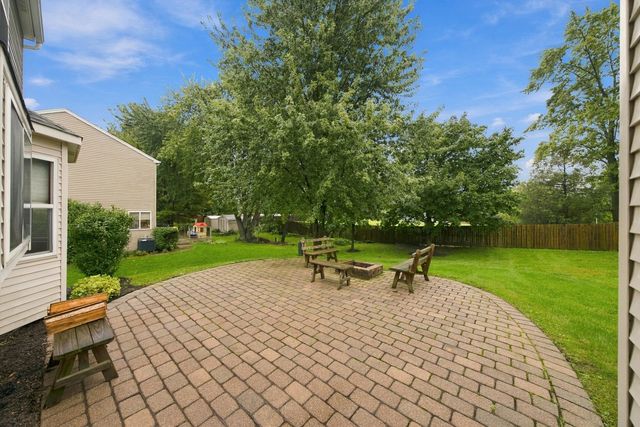 73 Fieldstone Drive, Lake Villa, IL 60046