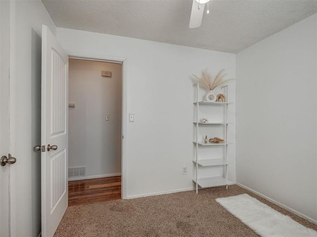 1001 N Norman Avenue, Moore, OK 73160