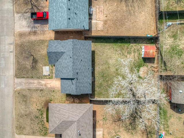 1001 N Norman Avenue, Moore, OK 73160