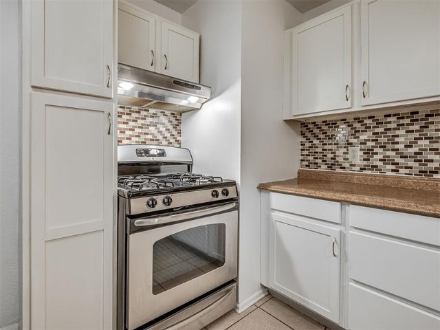 1001 N Norman Avenue, Moore, OK 73160