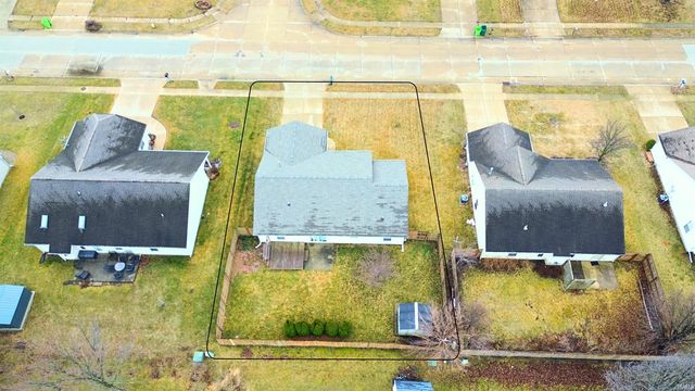 1402 Shining Armor Lane, West Lafayette, IN 47906