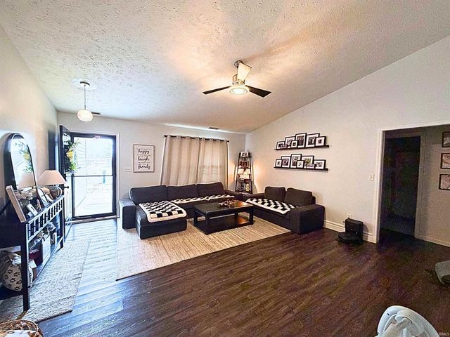 1402 Shining Armor Lane, West Lafayette, IN 47906