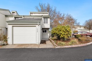 3828 Auburn Rd NE, Salem, OR 97301