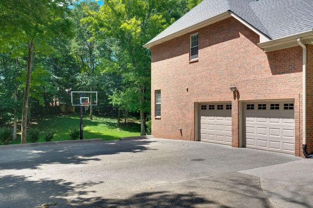 2372 Pleasant View Rd, Pleasant View, TN 37146