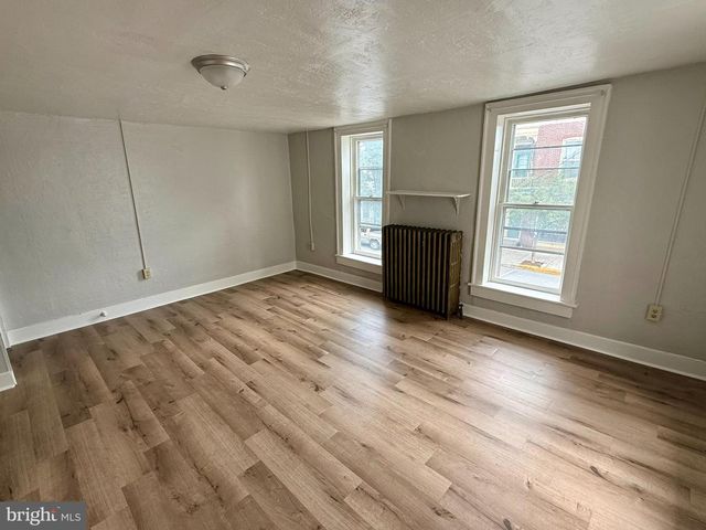 23 S CARLISLE ST #201, Greencastle, PA 17225