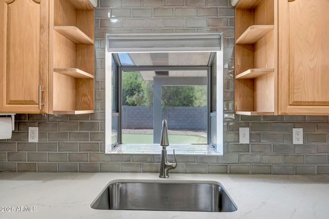 1639 W WOOD Drive, Phoenix, AZ 85029