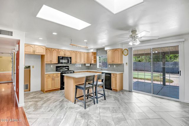 1639 W WOOD Drive, Phoenix, AZ 85029