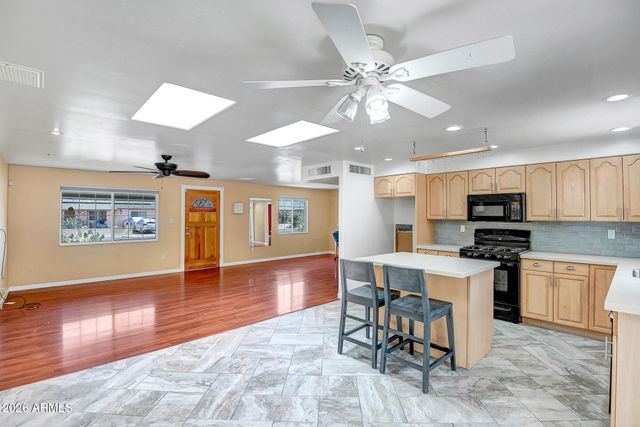 1639 W WOOD Drive, Phoenix, AZ 85029