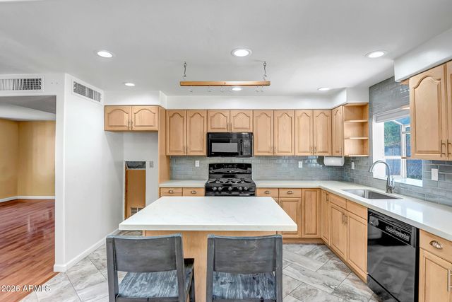1639 W WOOD Drive, Phoenix, AZ 85029