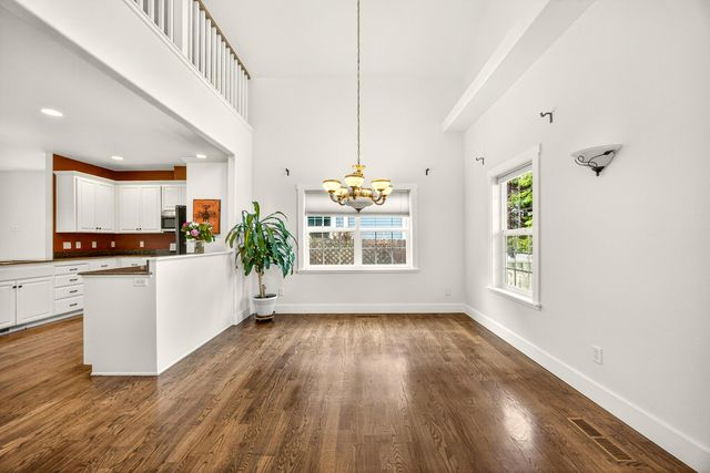 620 E D Street, Jacksonville, OR 97530