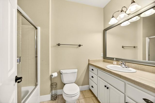 620 E D Street, Jacksonville, OR 97530