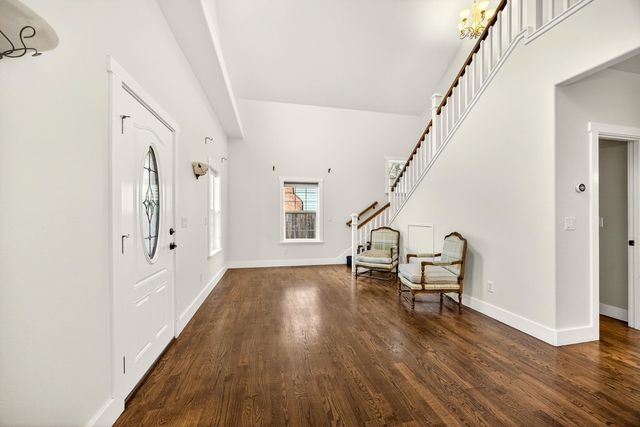 620 E D Street, Jacksonville, OR 97530