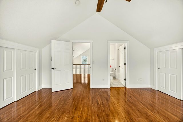 620 E D Street, Jacksonville, OR 97530