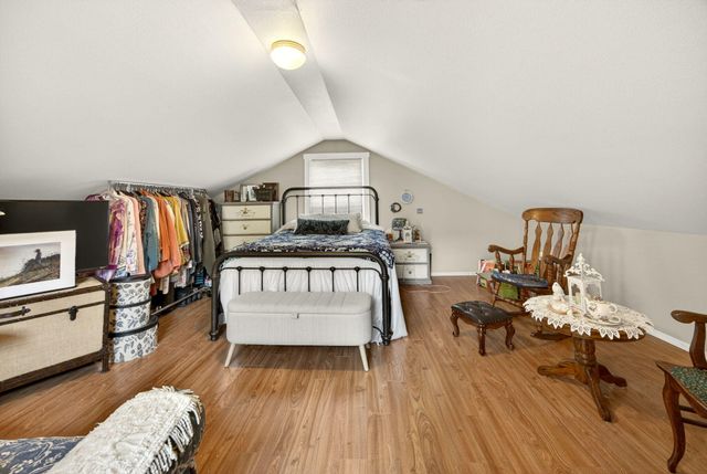 620 E D Street, Jacksonville, OR 97530