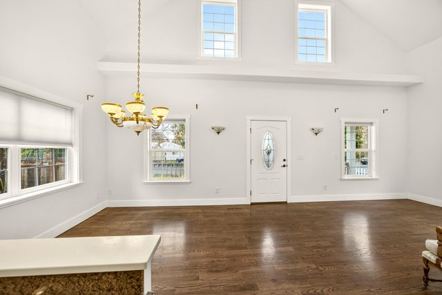 620 E D Street, Jacksonville, OR 97530