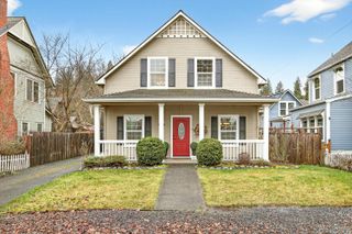 620 E D Street, Jacksonville, OR 97530