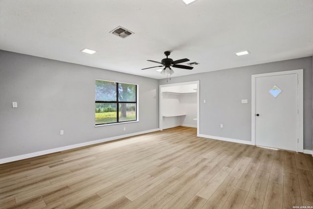 208 S State Highway 16, Jourdanton, TX 78026
