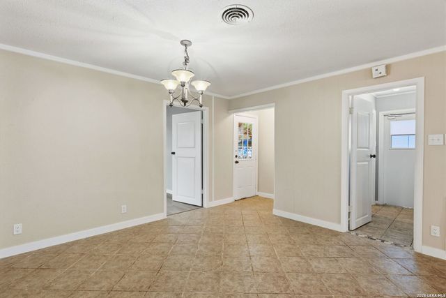208 S State Highway 16, Jourdanton, TX 78026