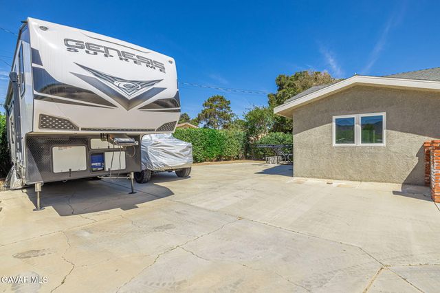 4755 Quartz Hill Road, Quartz Hill, CA 93536