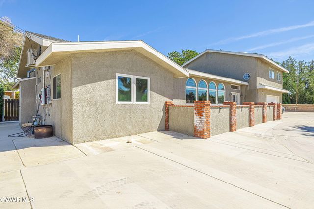 4755 Quartz Hill Road, Quartz Hill, CA 93536