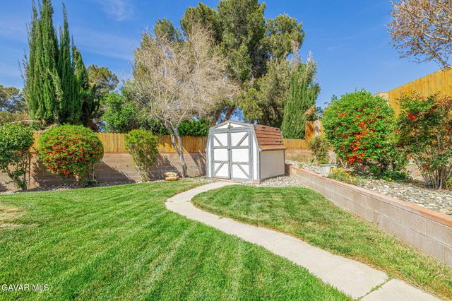 4755 Quartz Hill Road, Quartz Hill, CA 93536