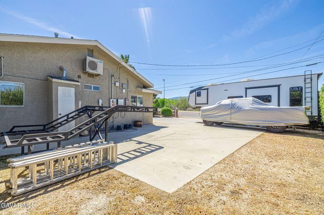 4755 Quartz Hill Road, Quartz Hill, CA 93536