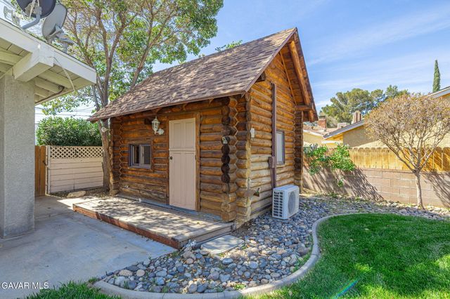 4755 Quartz Hill Road, Quartz Hill, CA 93536