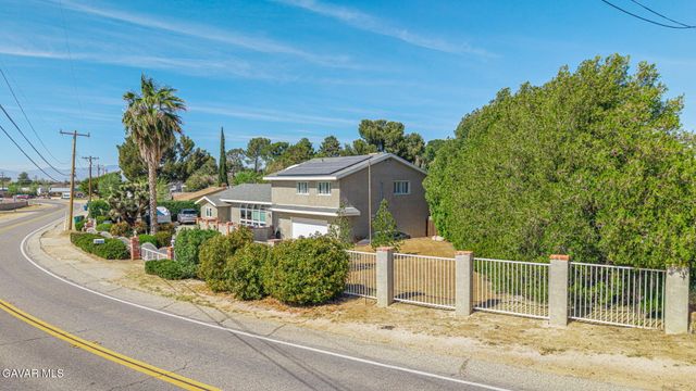 4755 Quartz Hill Road, Quartz Hill, CA 93536