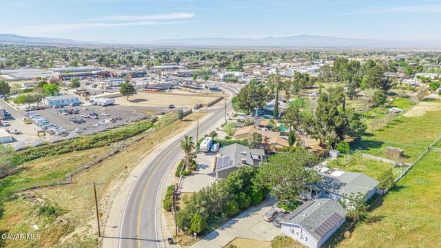4755 Quartz Hill Road, Quartz Hill, CA 93536