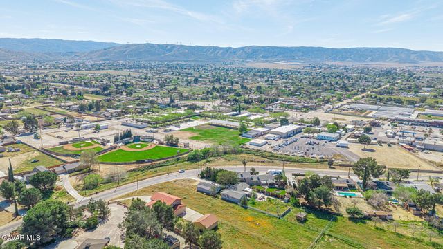 4755 Quartz Hill Road, Quartz Hill, CA 93536