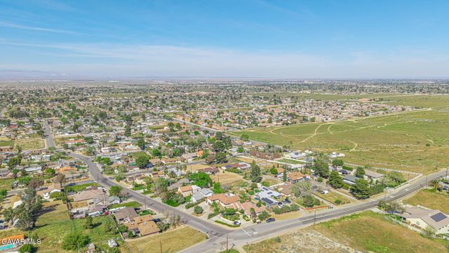 4755 Quartz Hill Road, Quartz Hill, CA 93536