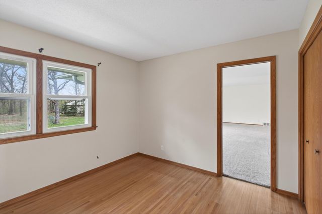 25791 Dodd Boulevard, Lakeville, MN 55044
