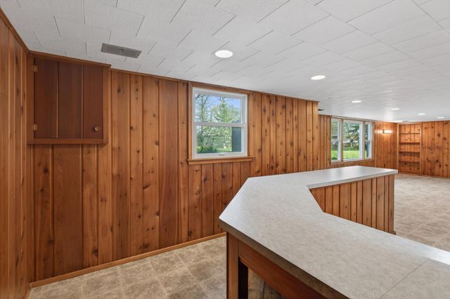 25791 Dodd Boulevard, Lakeville, MN 55044