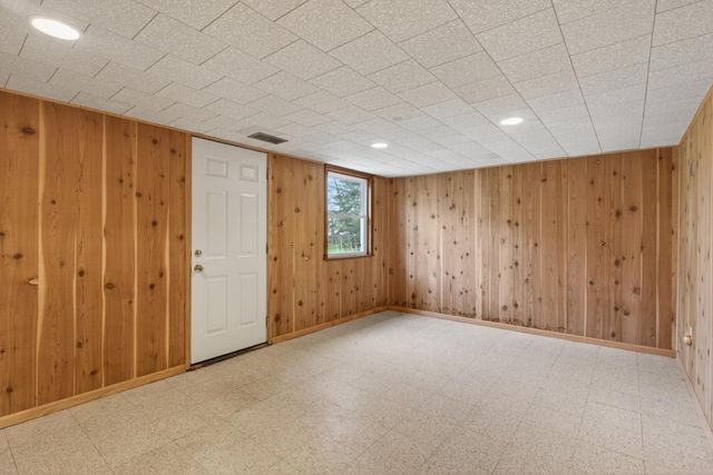 25791 Dodd Boulevard, Lakeville, MN 55044