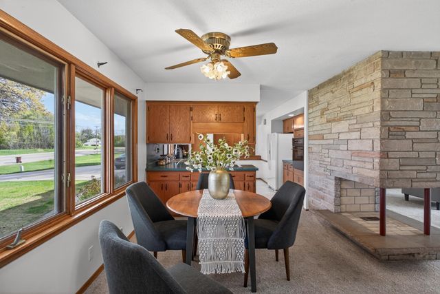 25791 Dodd Boulevard, Lakeville, MN 55044