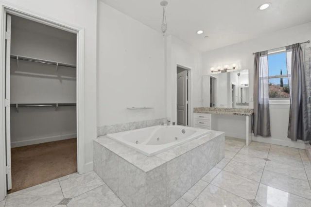 1910 Harbison Canyon Rd, El Cajon, CA 92019