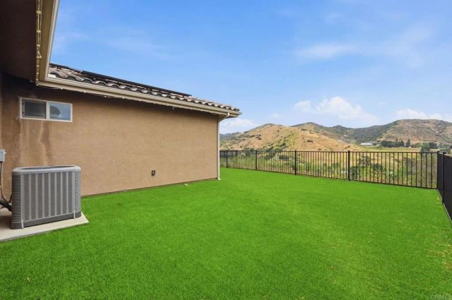 1910 Harbison Canyon Rd, El Cajon, CA 92019