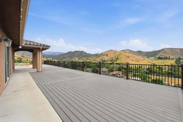 1910 Harbison Canyon Rd, El Cajon, CA 92019