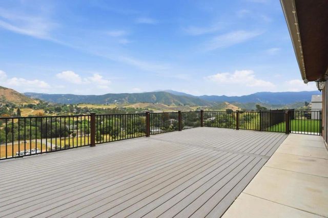 1910 Harbison Canyon Rd, El Cajon, CA 92019