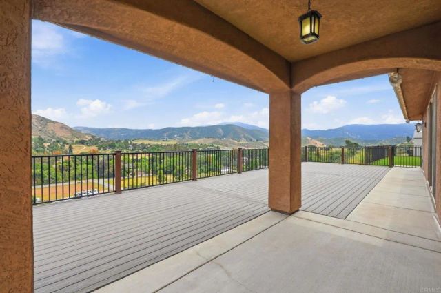 1910 Harbison Canyon Rd, El Cajon, CA 92019