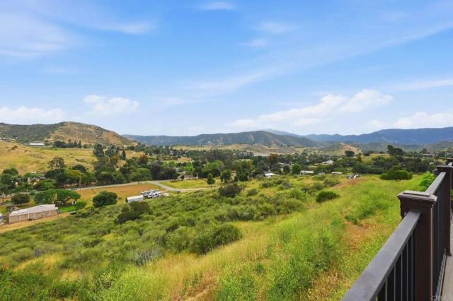 1910 Harbison Canyon Rd, El Cajon, CA 92019