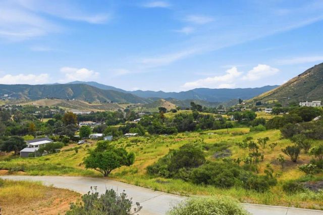 1910 Harbison Canyon Rd, El Cajon, CA 92019