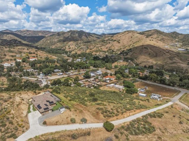 1910 Harbison Canyon Rd, El Cajon, CA 92019