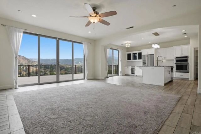 1910 Harbison Canyon Rd, El Cajon, CA 92019