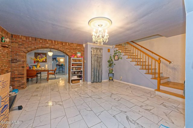 159 Lorraine Avenue, Schenectady, NY 12304