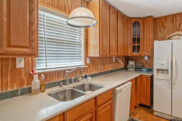 16661 PR 2360, Oakwood, TX 75855